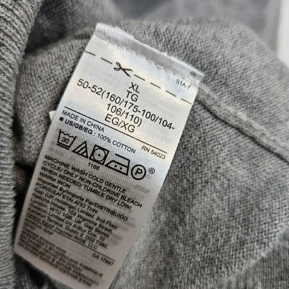 GAP Crewneck Sweater in Gray with Red and Yellow Accents - Picture 4 of 7